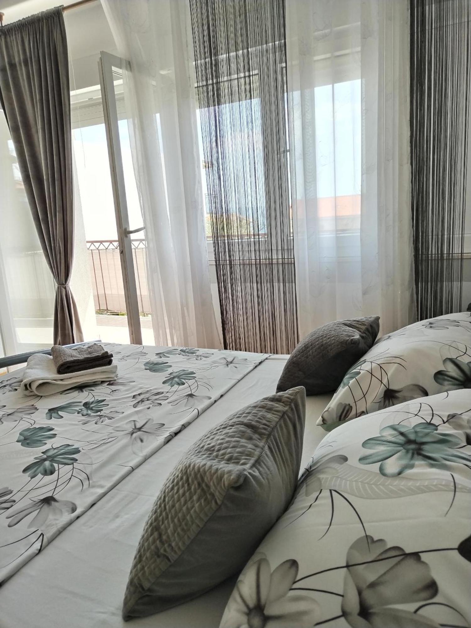Apartment Marina Podstrana Extérieur photo